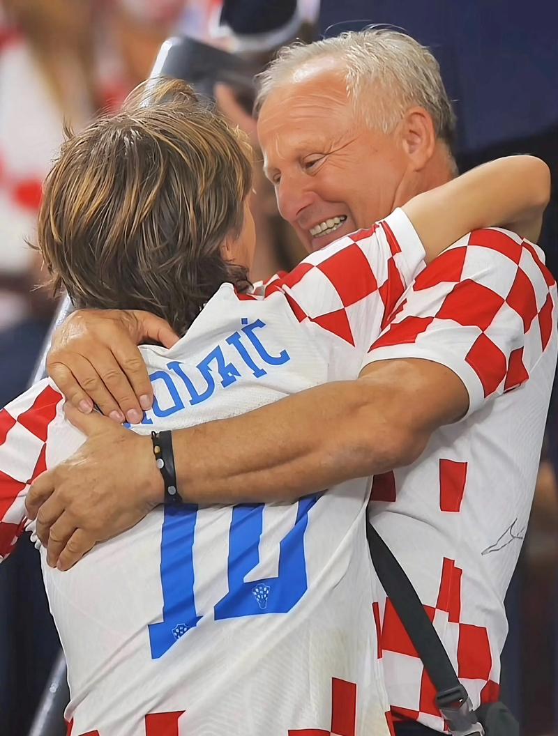 内蒙古速滑队全国U系列联赛斩获4金3银5铜