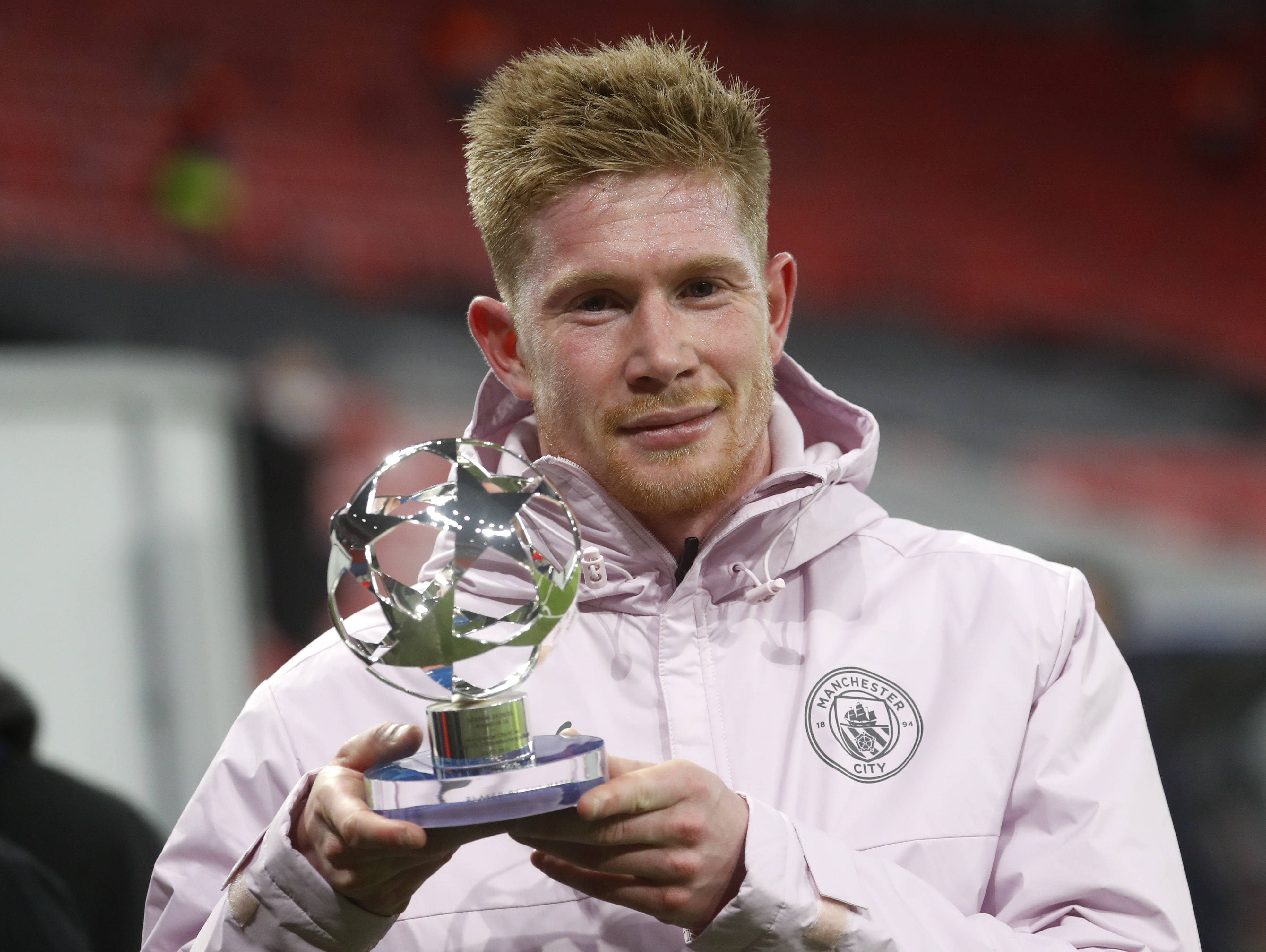 里程碑，徐新已为上海海港出战100场比赛