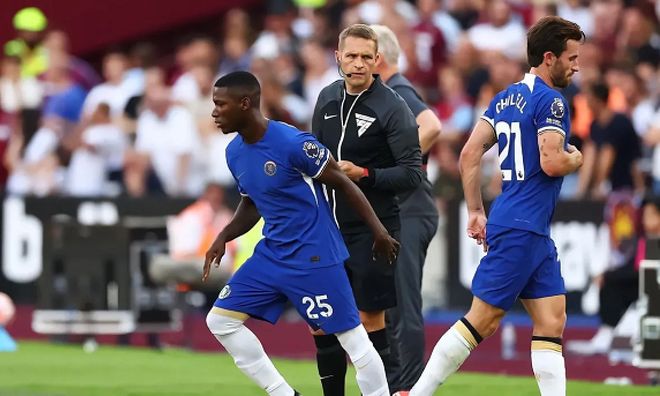 🎮HLE 1-1 T1：Kanavi装甲猴离谱送命，T1扳平总比分